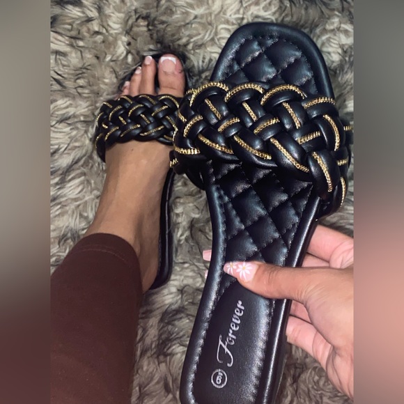 Shoes - NWOT SANDALS